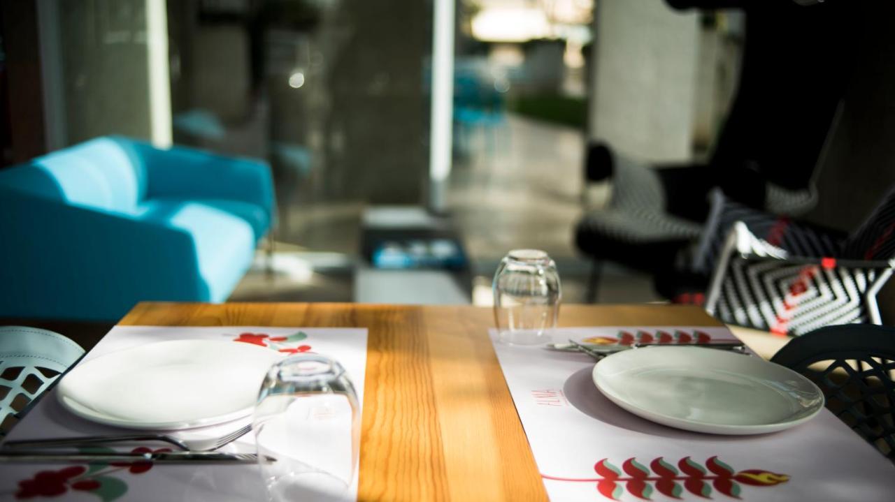 Bossa Nova Beirut Hotel Bagian luar foto
