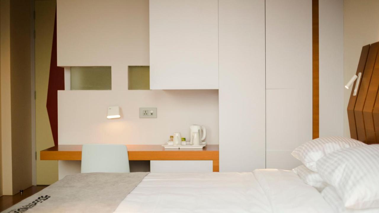 Bossa Nova Beirut Hotel Bagian luar foto
